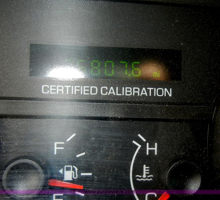 image for item C4319 2006 Ford Crown Victoria Police Interceptor