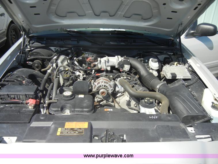 image for item C4320 2006 Ford Crown Victoria