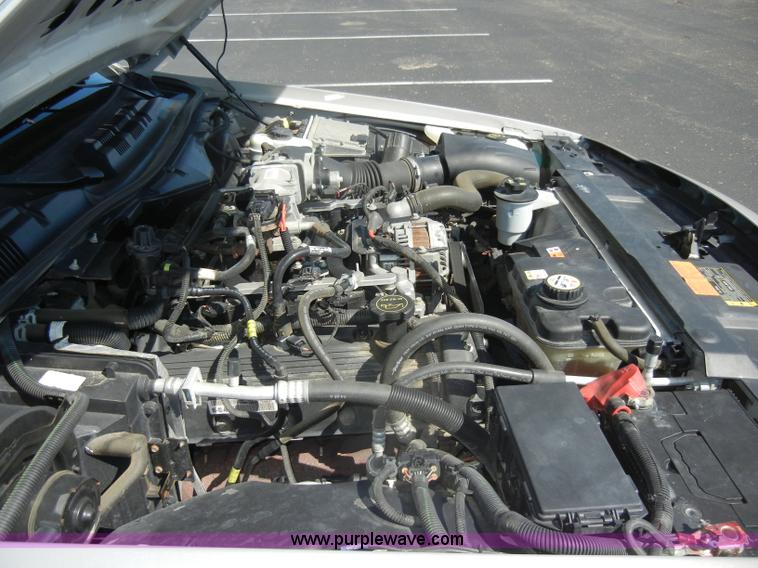 image for item C4320 2006 Ford Crown Victoria