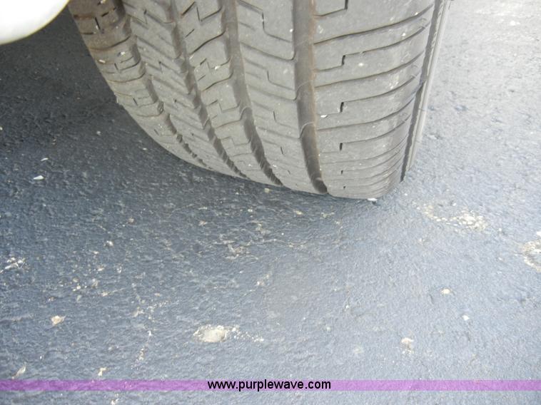 image for item C4320 2006 Ford Crown Victoria