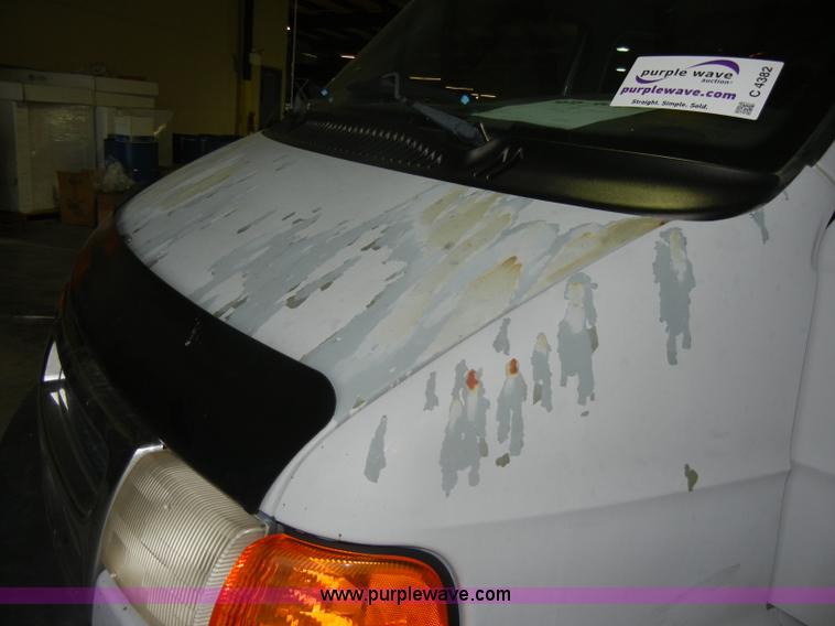 image for item C4382 1999 Dodge Ram B2500 van