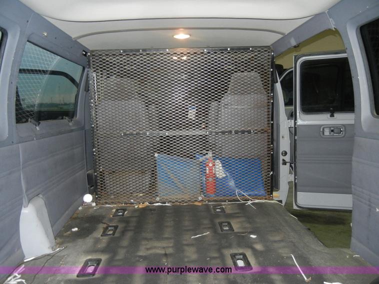 image for item C4382 1999 Dodge Ram B2500 van