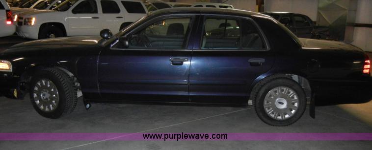 image for item C4383 2003 Ford Crown Victoria Police Interceptor