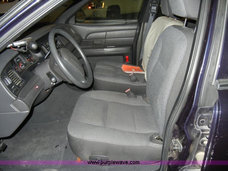 image for item C4383 2003 Ford Crown Victoria Police Interceptor