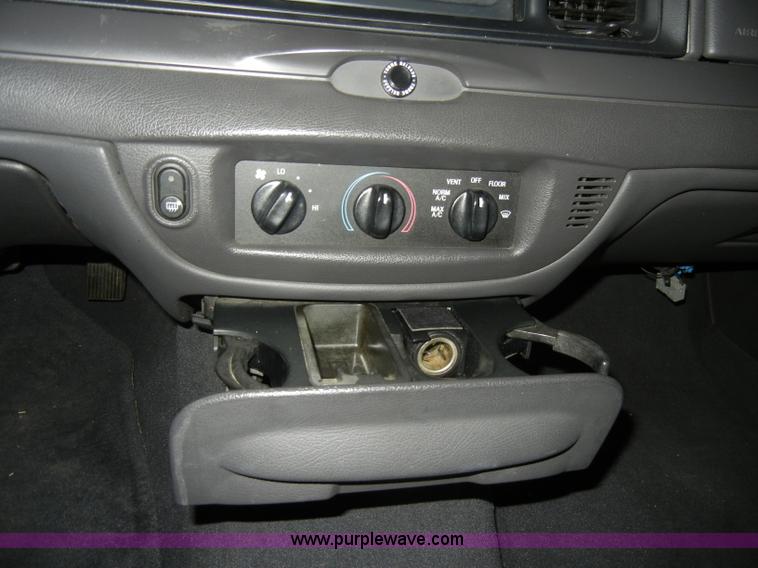 image for item C4383 2003 Ford Crown Victoria Police Interceptor