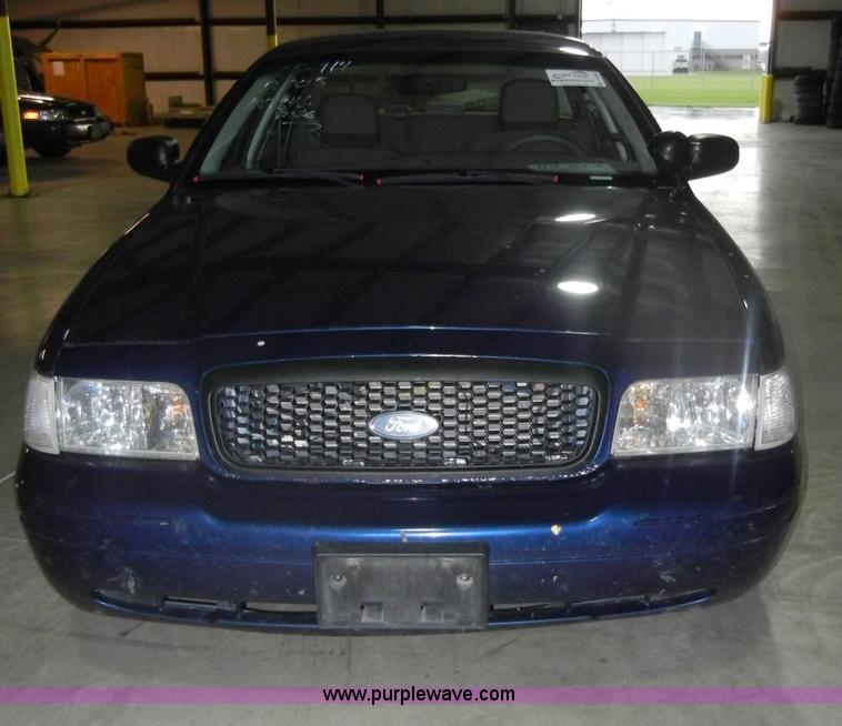 image for item C4384 2005 Ford Crown Victoria Police Interceptor