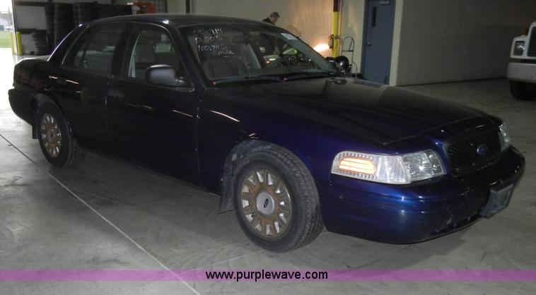 image for item C4384 2005 Ford Crown Victoria Police Interceptor
