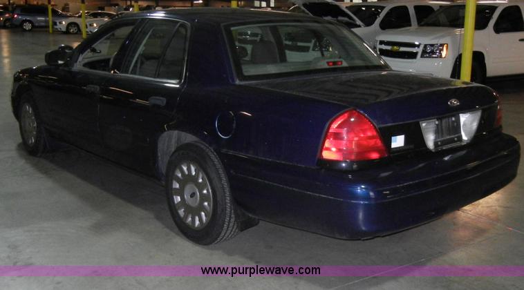 image for item C4384 2005 Ford Crown Victoria Police Interceptor