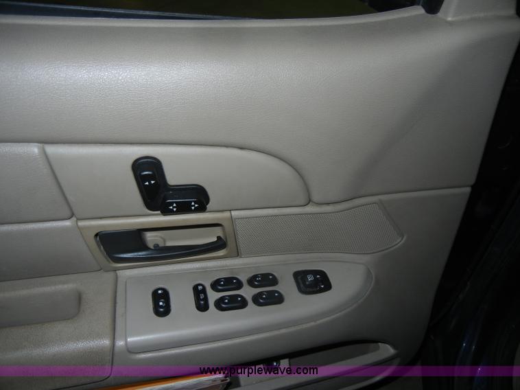 image for item C4384 2005 Ford Crown Victoria Police Interceptor