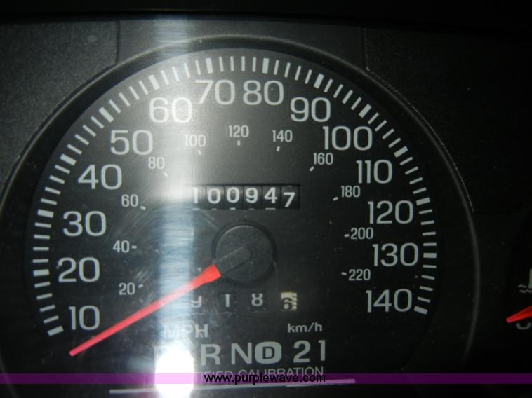 image for item C4384 2005 Ford Crown Victoria Police Interceptor