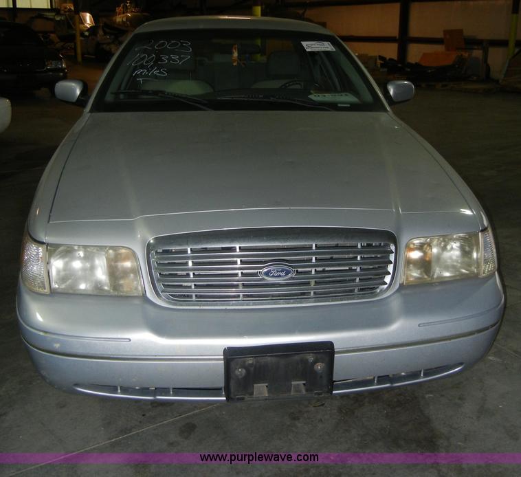 image for item C4385 2003 Ford Crown Victoria Police Interceptor
