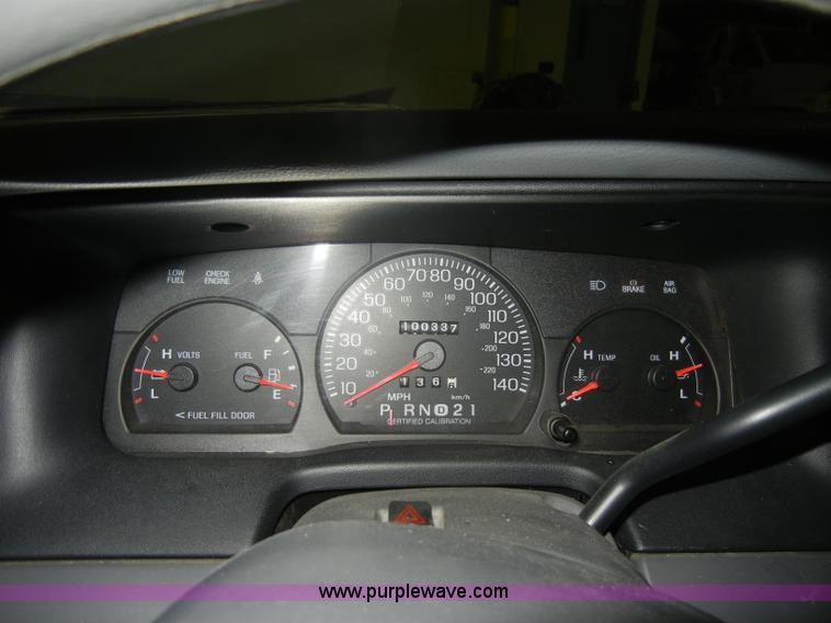 image for item C4385 2003 Ford Crown Victoria Police Interceptor