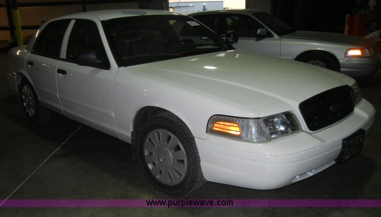 image for item C4386 2006 Ford Crown Victoria Police Interceptor