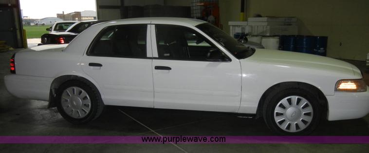 image for item C4386 2006 Ford Crown Victoria Police Interceptor