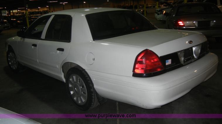 image for item C4386 2006 Ford Crown Victoria Police Interceptor