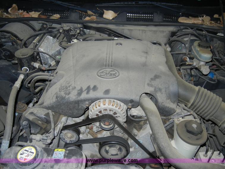 image for item C4387 2002 Ford Crown Victoria Police Interceptor