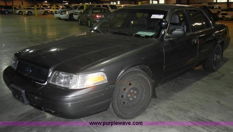 image for item C4388 2007 Ford Crown Victoria Police Interceptor