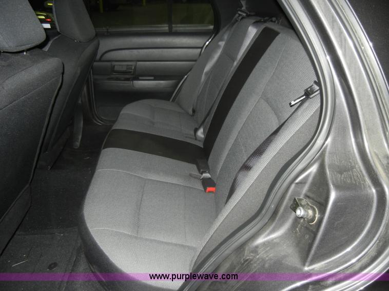 image for item C4388 2007 Ford Crown Victoria Police Interceptor