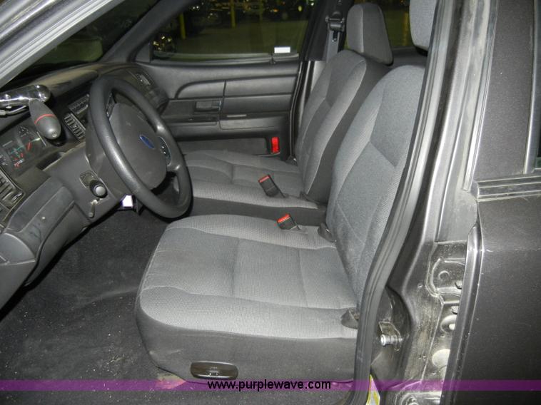 image for item C4388 2007 Ford Crown Victoria Police Interceptor