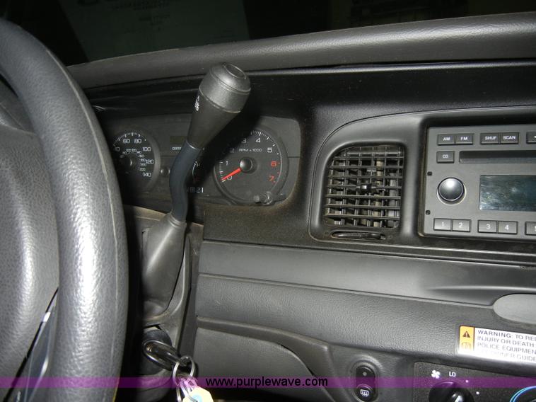 image for item C4388 2007 Ford Crown Victoria Police Interceptor