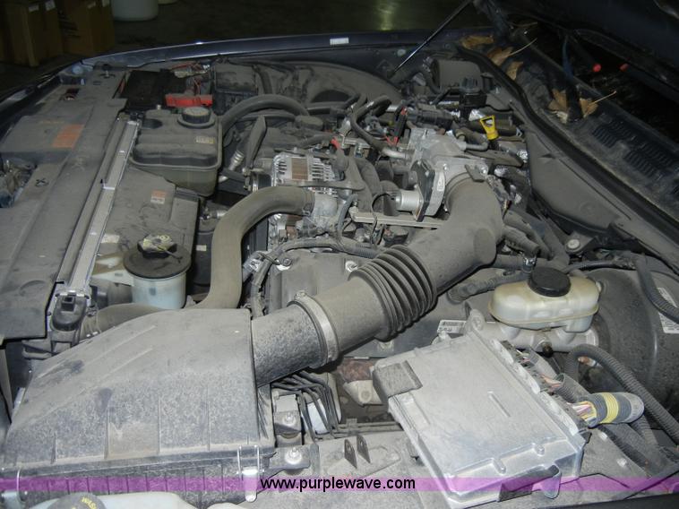 image for item C4388 2007 Ford Crown Victoria Police Interceptor