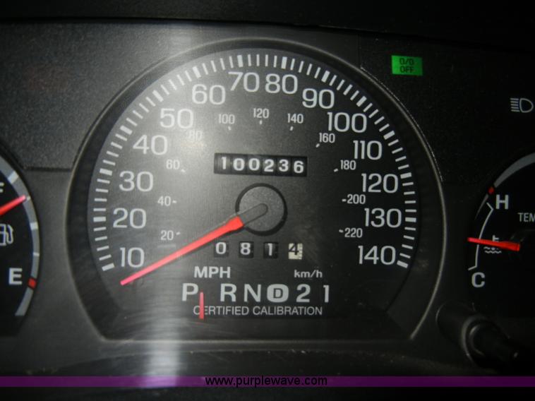 image for item C4389 2004 Ford Crown Victoria Police Interceptor