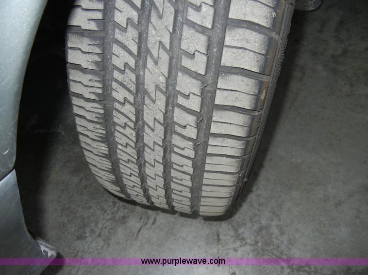 image for item C4389 2004 Ford Crown Victoria Police Interceptor