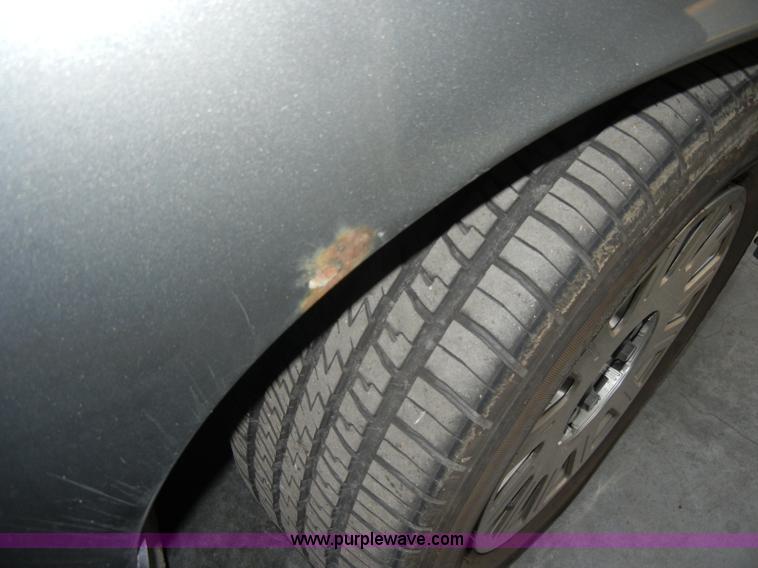 image for item C4389 2004 Ford Crown Victoria Police Interceptor