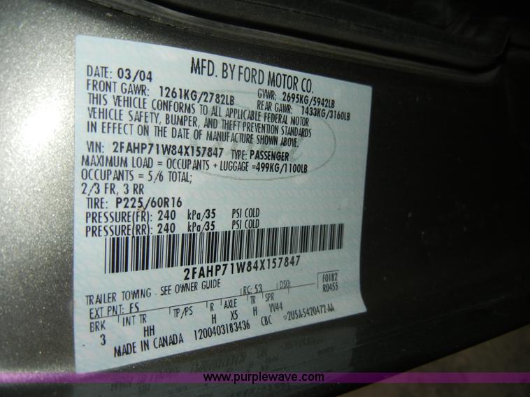 image for item C4389 2004 Ford Crown Victoria Police Interceptor