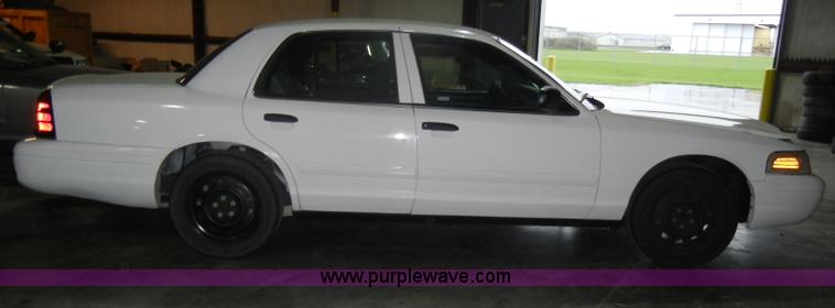 image for item C4390 2006 Ford Crown Victoria Police Interceptor