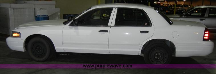 image for item C4390 2006 Ford Crown Victoria Police Interceptor