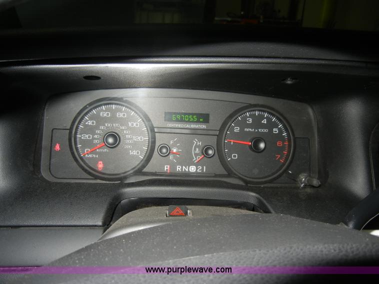 image for item C4390 2006 Ford Crown Victoria Police Interceptor