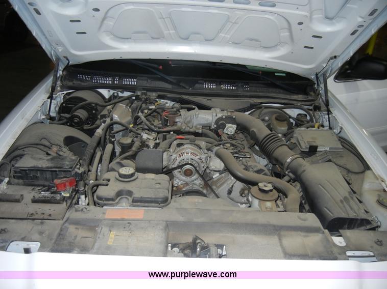 image for item C4390 2006 Ford Crown Victoria Police Interceptor