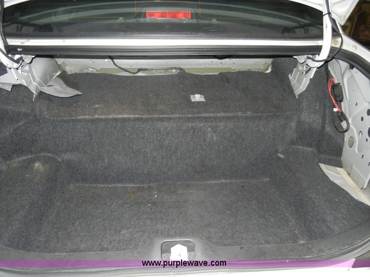 image for item C4390 2006 Ford Crown Victoria Police Interceptor