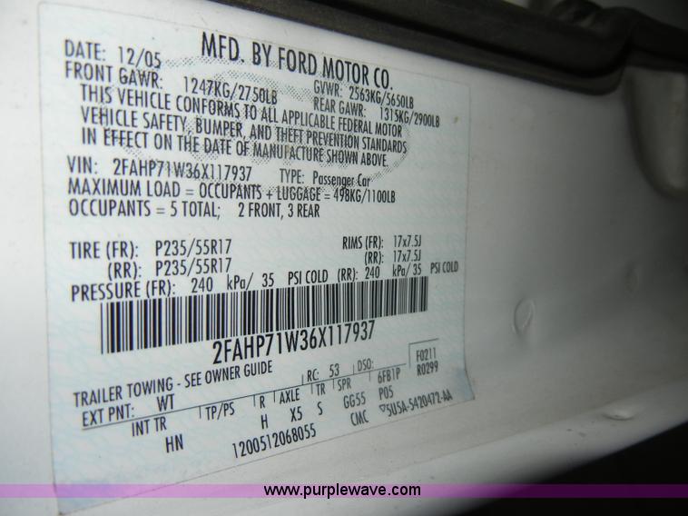 image for item C4390 2006 Ford Crown Victoria Police Interceptor