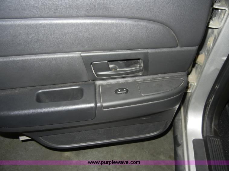 image for item C4391 2008 Ford Crown Victoria Police Interceptor