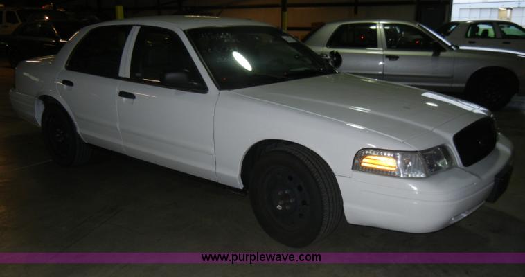 image for item C4392 2008 Ford Crown Victoria Police Interceptor