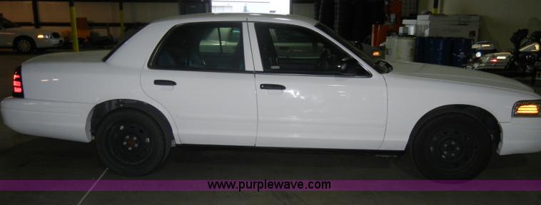 image for item C4392 2008 Ford Crown Victoria Police Interceptor