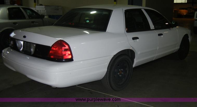image for item C4392 2008 Ford Crown Victoria Police Interceptor