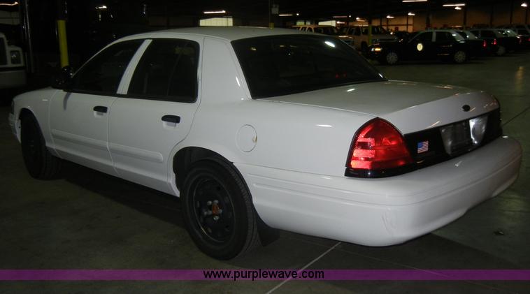 image for item C4392 2008 Ford Crown Victoria Police Interceptor