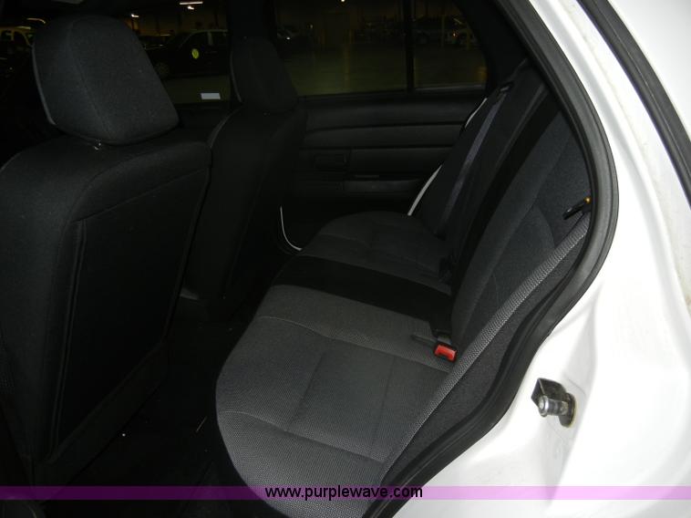 image for item C4392 2008 Ford Crown Victoria Police Interceptor