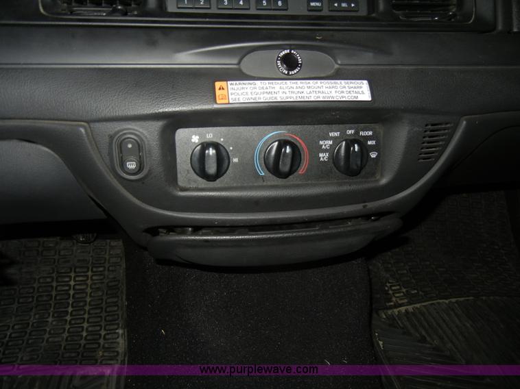 image for item C4392 2008 Ford Crown Victoria Police Interceptor