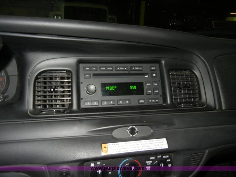image for item C4392 2008 Ford Crown Victoria Police Interceptor