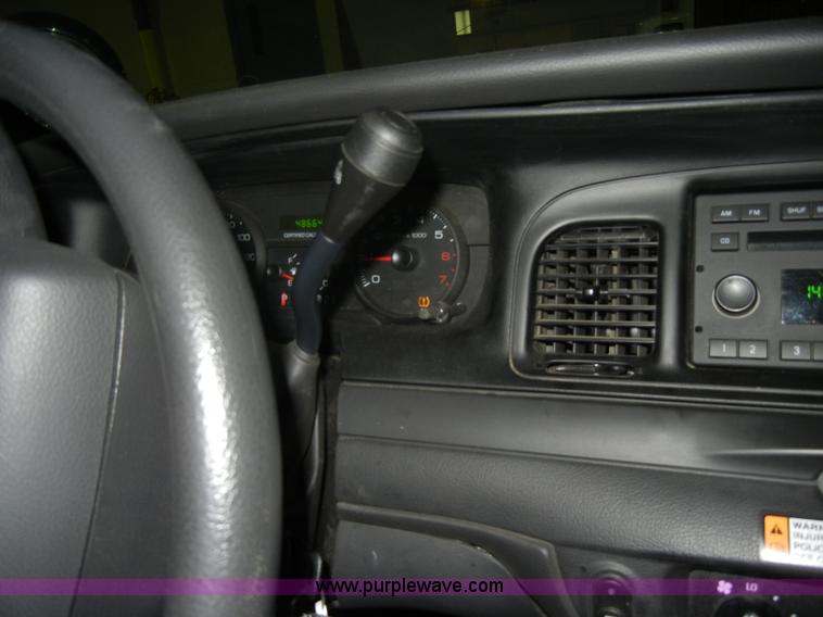 image for item C4392 2008 Ford Crown Victoria Police Interceptor