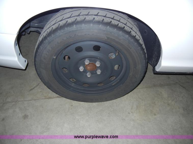 image for item C4392 2008 Ford Crown Victoria Police Interceptor