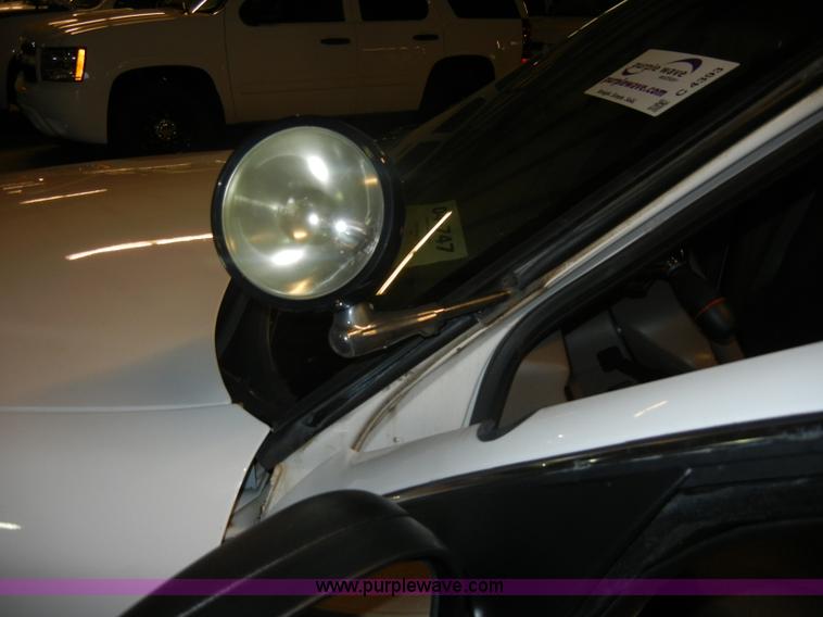 image for item C4393 2004 Ford Crown Victoria Police Interceptor