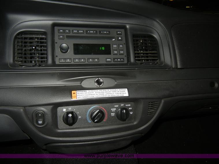 image for item C4394 2008 Ford Crown Victoria Police Interceptor