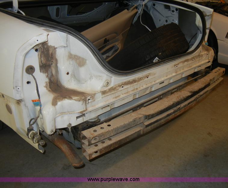 image for item C4404 2003 Ford Crown Victoria Police Interceptor