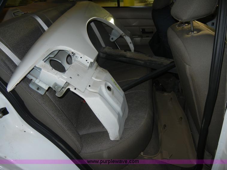 image for item C4404 2003 Ford Crown Victoria Police Interceptor