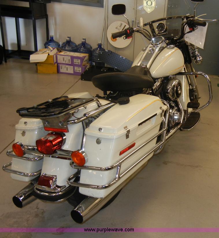 image for item S9389 2001 Harley-Davidson FLHPI Road King Police motorcycle